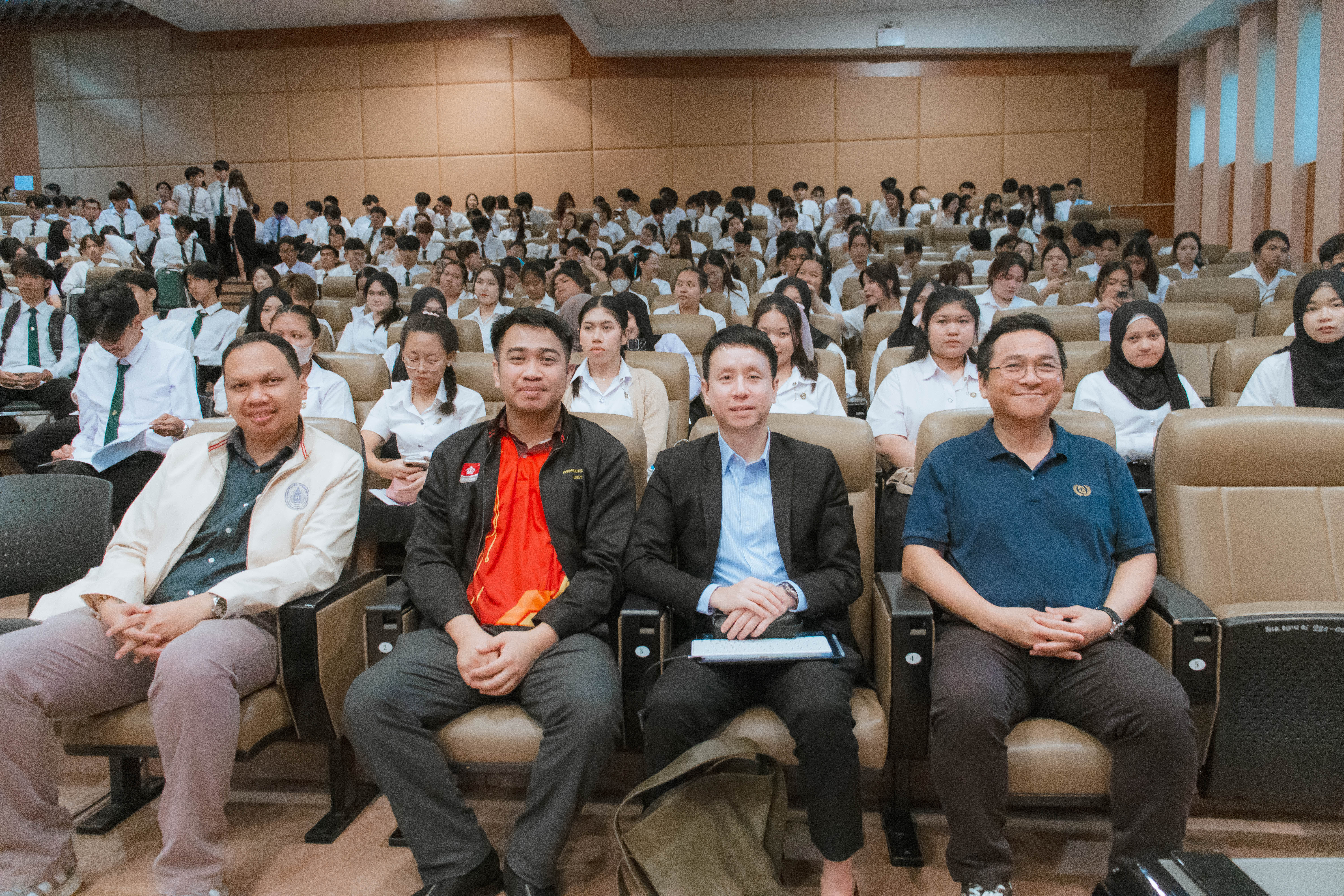 ปฐมนิเทศนักศึกษาใหม่ วิทยาลัยการฝึกหัดครู & คณะเทคโนฯอุตฯ